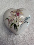 Ceramic White Heart Shape Trinket Dish With Lid. Pink Floral!!. Fixed Price $5.00.