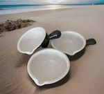 Vintage #645 Hall Black Handled Soup/chili Bowls/crocks Spout Set Of 3 Usa. Fixed Price $29.95.