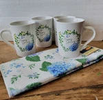 New Set 4 Hydrangea Royal Norfolk Coffee Mugs W/ Free Hand Towel. Fixed Price $26.99.