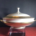 Lenox Westchester Covered Dish. Fixed Price $499.99.
