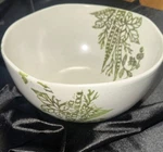 Vietri Italy Artichoke Deep 9.5 Serving Bowl, Beautiful Size And Color!!!. Fixed Price $17.99.