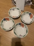 Villeroy & Boch Amapola Four Soup/ Cereal Bowls Free Ship. Fixed Price $50.00.