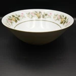 Mikasa Eclipse Sumay 8 1/2" Dia Serving Bowl, 3" H, #5741, Green, Strawberries. Fixed Price $14.00.