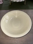 Vintage Oneida Petals Salad Bowl Cream. Fixed Price $9.00.