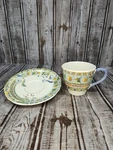 Faiencerie De Gien Raphael Porcelain Tea Cup & Saucer Discontinued. Fixed Price $41.54.