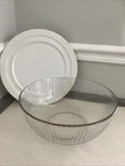Pyrex #7404S 4.5 Qt Ribbed Clear Glass Bowl W/ Lid 7404-PC 11 1/4 In Made Usa. Fixed Price $19.95.