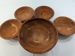 Beautiful Snow River Salad With Four Serving Bowls Excellent Condition. Fixed Price $69.99.